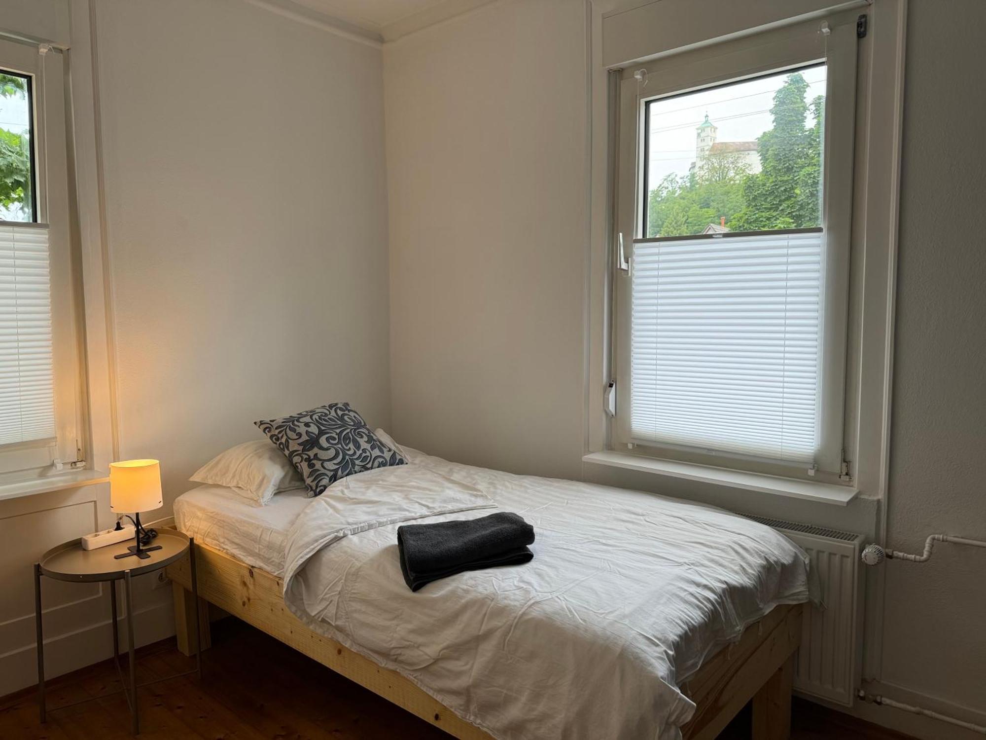 90Qm 4-Zimmer-Wohnung - Apartment Friedrichstrasse Файинген-ан-дер-Энц Экстерьер фото